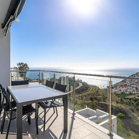 Fuer 6 Personen Ca 100 Qm In Nerja, Andalusien Costa Del Sol Lejlighed Nerja